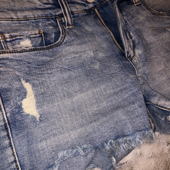 BLANK-NYC Hiker Blue Denim Shorts - Picture 6 of 7